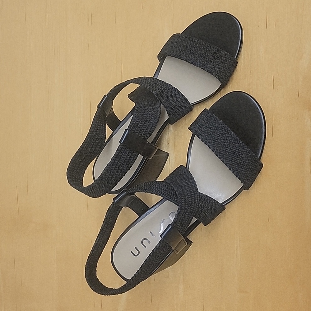 7.5 womans black block heal